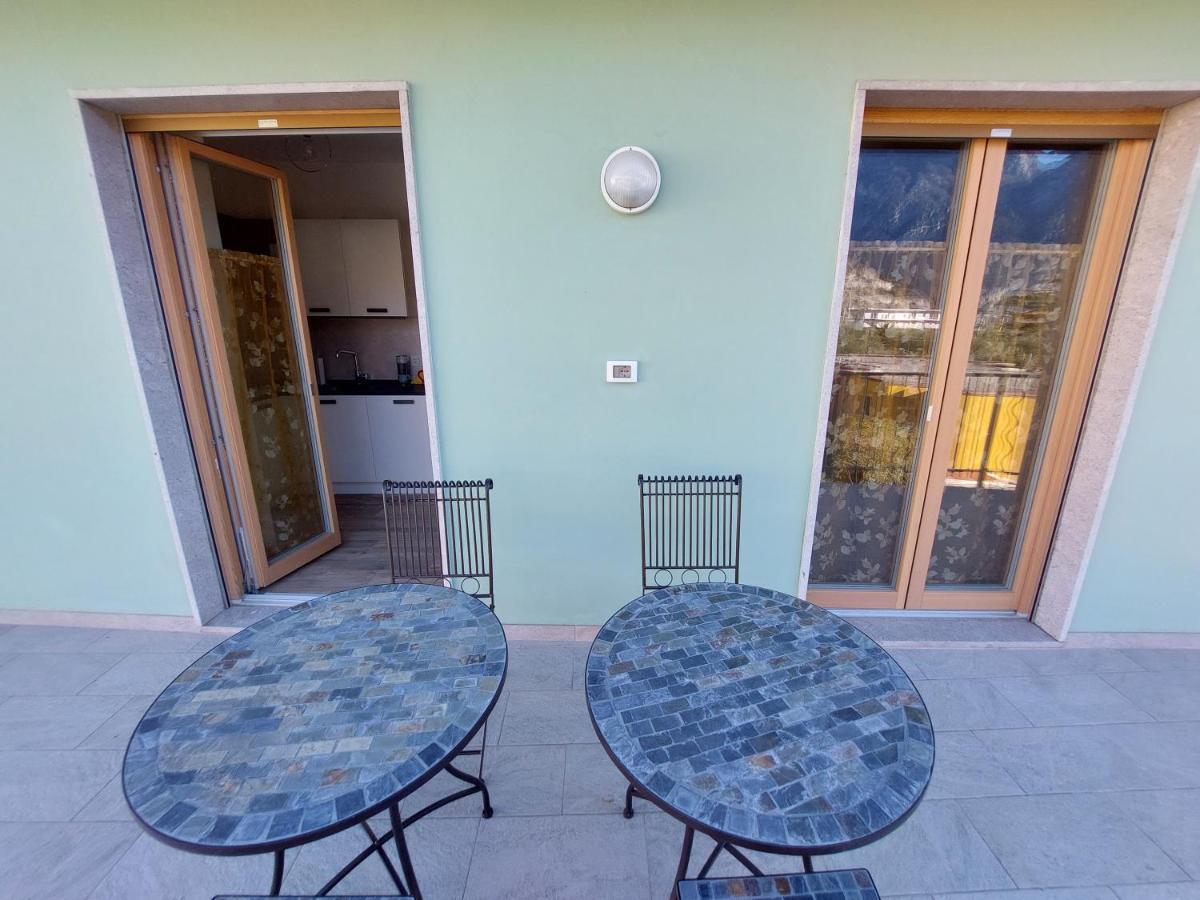 La Bougainville - Luxury Apartment Torbole Sul Garda Esterno foto
