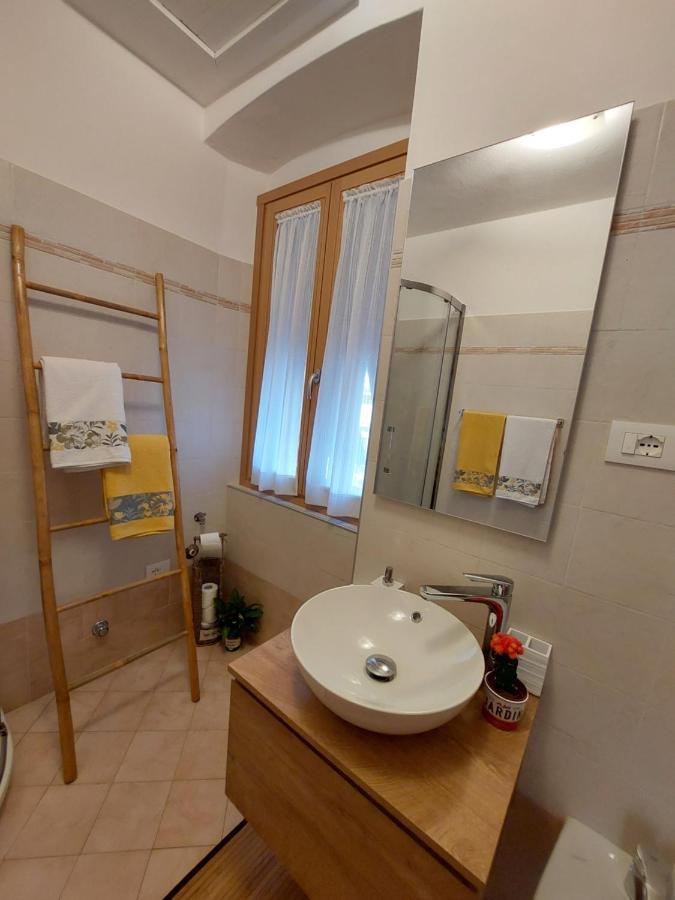 La Bougainville - Luxury Apartment Torbole Sul Garda Esterno foto