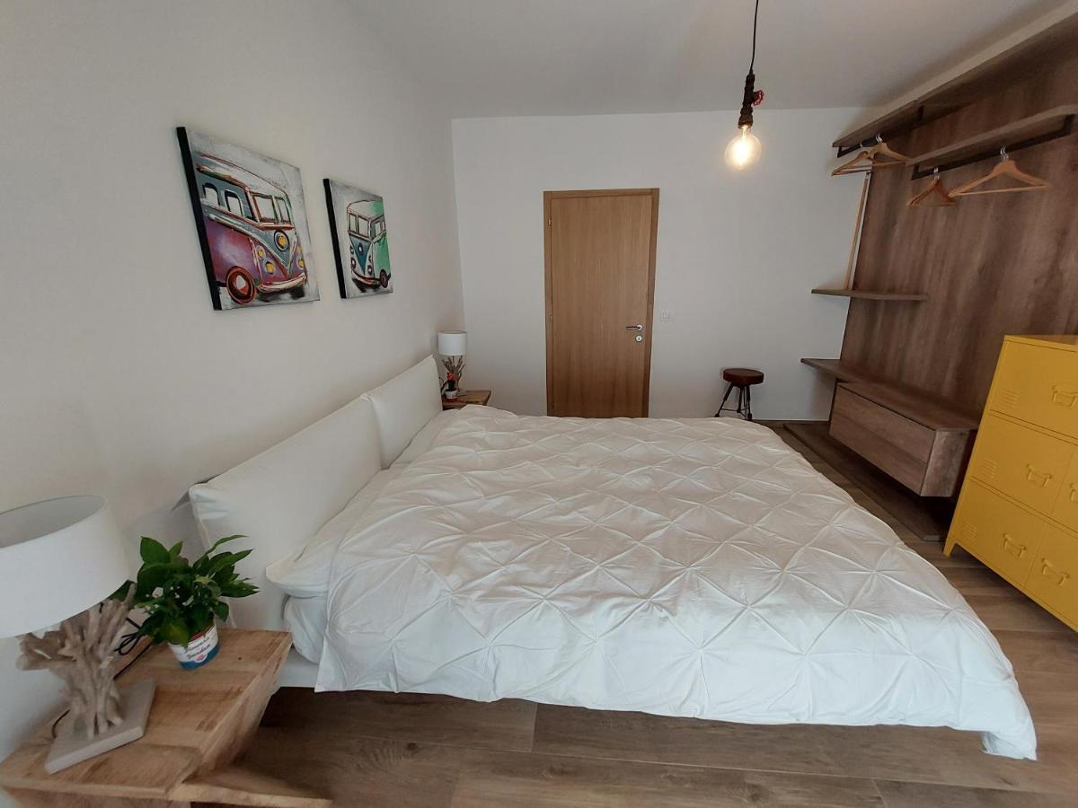 La Bougainville - Luxury Apartment Torbole Sul Garda Esterno foto
