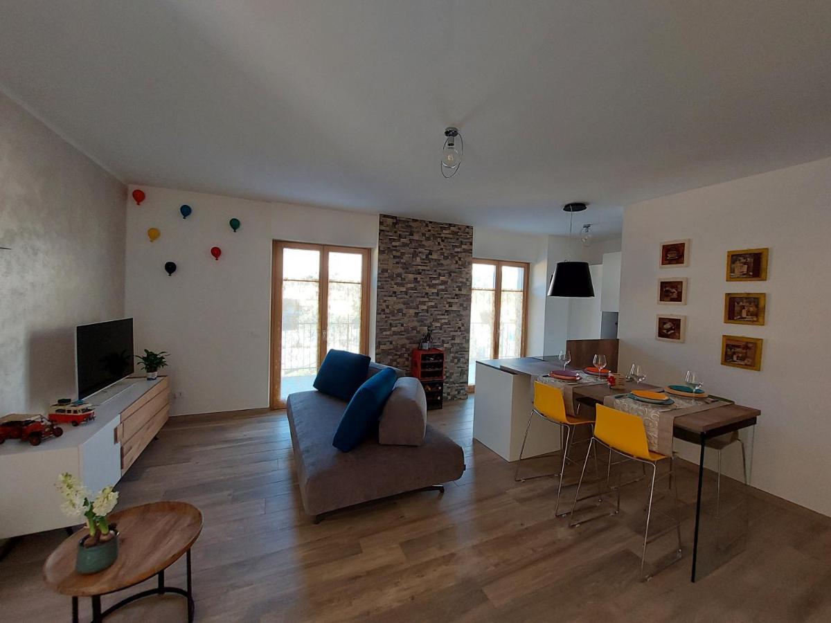 La Bougainville - Luxury Apartment Torbole Sul Garda Esterno foto